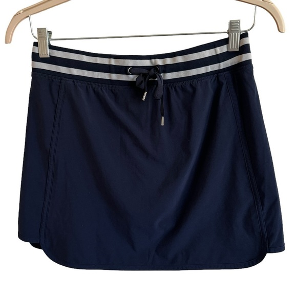 Athleta Sonora Skirt, Navy w/ White Stripes, Size 6 - Picture 2 of 9